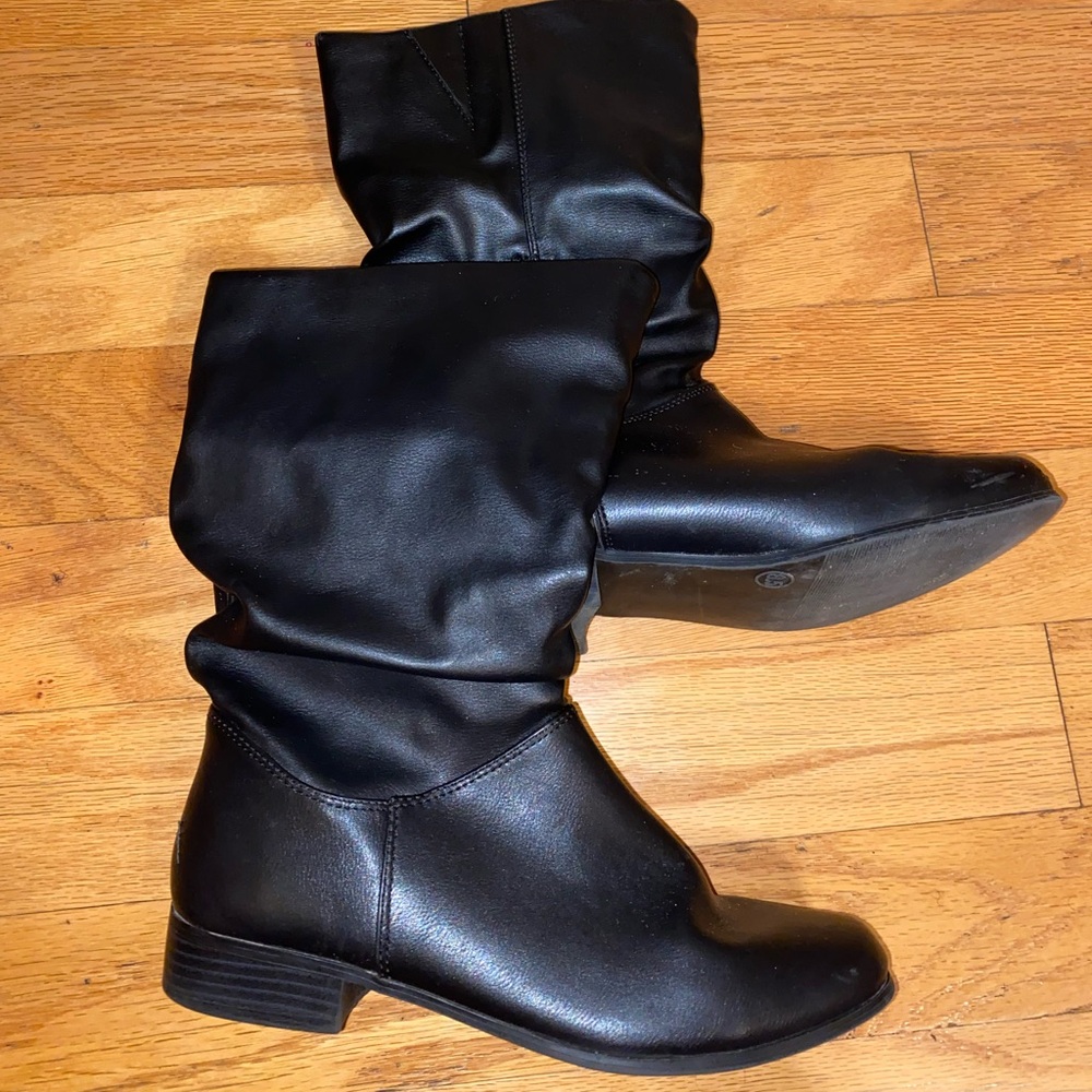 Black Boots!!